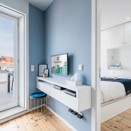 Guestready - The Other Side * Porto